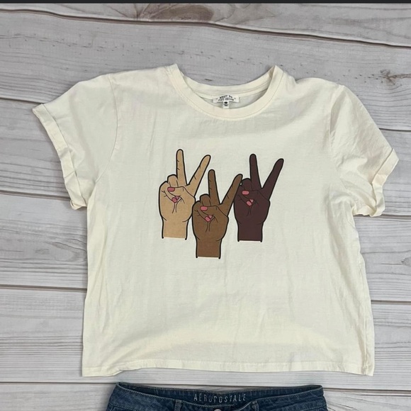 messy bun just chillin Tops - Cute empowering too‎